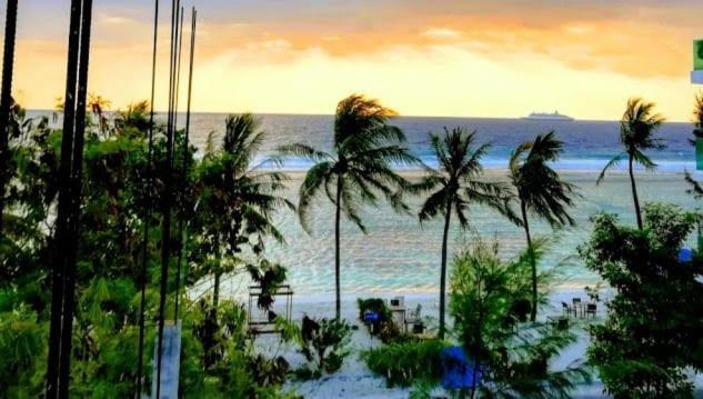 ホテルEleven Trees Maldives フルマーレ エクステリア 写真